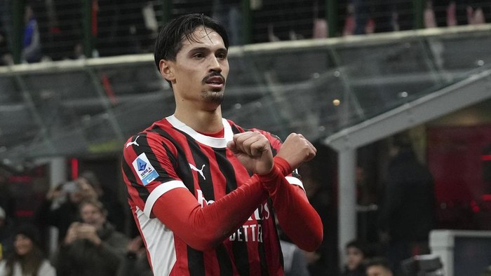 **Milan Tetap Bertahan dengan Bintangnya, Tijjani Reijnders dan Rafael Leao Tak akan Dilepas**