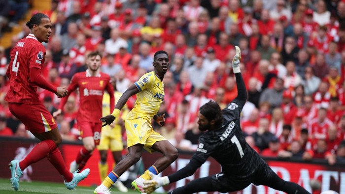 Babak I Selesai, Palace Ungguli Liverpool 1-0 - Update 1