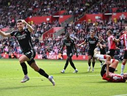 **Southampton Vs Arsenal: Tierney Bawa The Gunners Unggul 1-0 dalam Pertandingan Menegangkan**