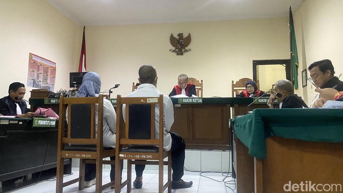 Wajah Kampus Tercoreng: Eks Kaprodi PPDS Anestesi Undip Didakwa Paksa Residen Bayar Rp 80 Juta