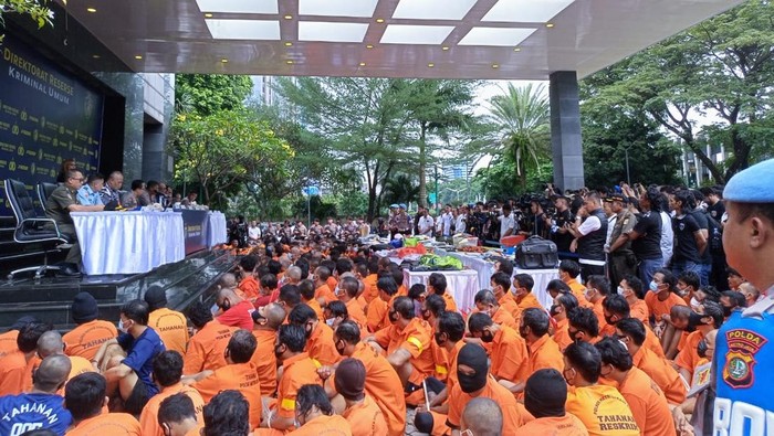 3.559 Pelaku Premanisme Tertangkap, 56 dari Ormas dalam Operasi Berantas Jaya