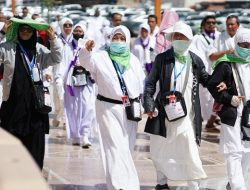 **103 Ribu Jemaah Haji Berangkat dari Madinah ke Makkah, Petugas Ikuti Langkah**
