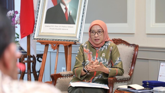 **Usulan Pensiun ASN 70 Tahun, MenPAN-RB: Koordinasi Korpri Belum Tuntas**