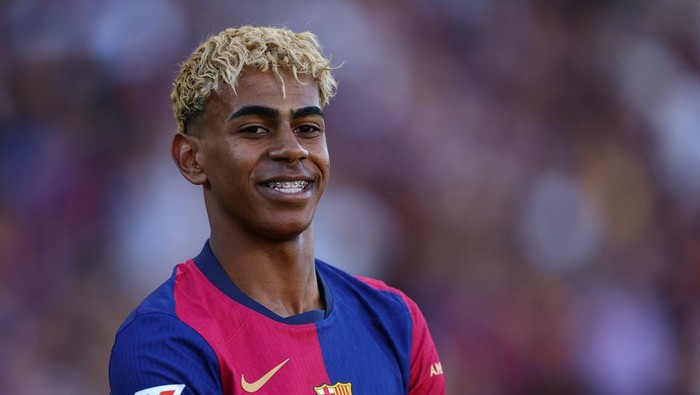 **Barcelona Perpanjang Kontrak Lamine Yamal Hingga 2031, Amankan Talentanya Sejak Dini**
