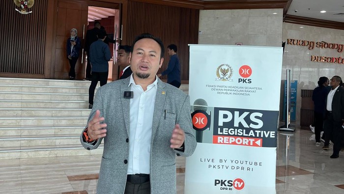 **Legislator PKS: Perpanjangan Usia Pensiun ASN ke 70 Tahun Harus Disikapi dengan Kajian Akademik yang Matang**