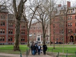 Nasib Tak Jelas Puluhan Mahasiswa RI Gara-gara Harvard Disikat Trump – Update 1