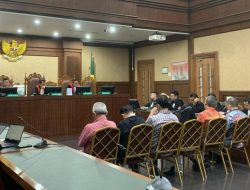 Hakim: Pidana Cuci Emas, PT Antam Direksi Dituntut!