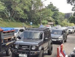 Long Weekend Chaos: 1.100 Kendaraan Per Jam Sembur ke Puncak Bogor!