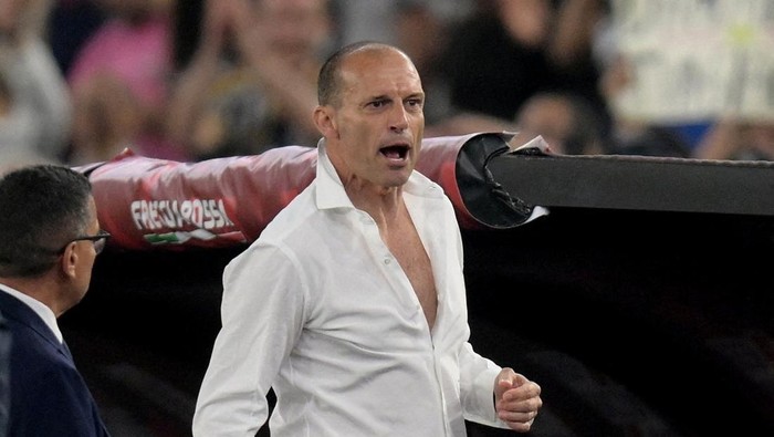 **Milan dan Allegri Resmi Capai Kesepakatan, Conceicao Siap Hengkang**