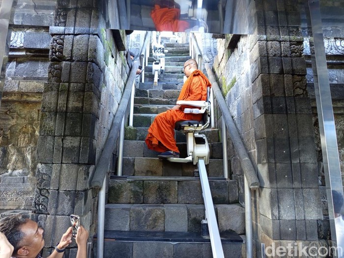 Ini Wujud Stairlift di Candi Borobudur Saat Prabowo-Macron Datang: Inilah Fakta Mengejutkan yang Terungkap!