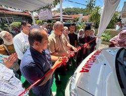“Andre Rosiade Serahkan Bantuan Ambulans ke Masjid Al Iman di Padang, Langkah Nyata Bantu Masyarakat!”