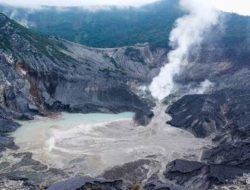 **Warga Diminta Waspada Usai Aktivitas Vulkanik Gunung Tangkubanparahu Meningkat Drastis**