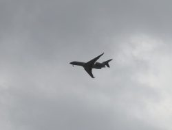 Tragedi Pesawat Air India: Mayday Call Terakhir Sebelum Kecelakaan Mengerikan di Area Permukiman