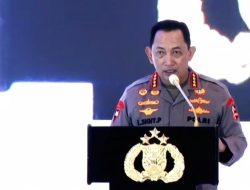**Kapolri Jamin Kinerja Polri dalam Usut Ijazah Jokowi, Dukung Pengawasan Eksternal**
