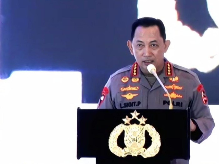 **Kapolri Jamin Kinerja Polri dalam Usut Ijazah Jokowi, Dukung Pengawasan Eksternal**