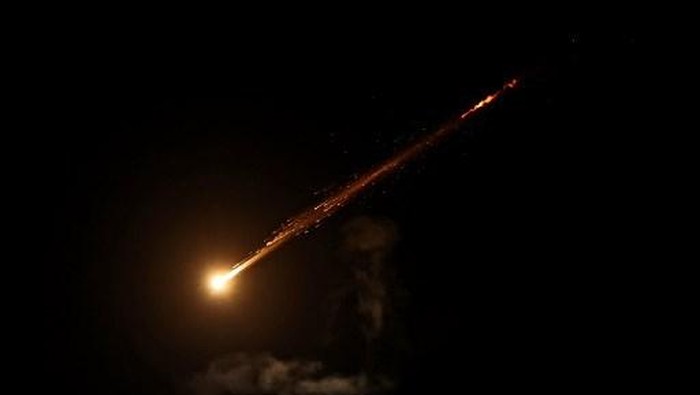 Panas! Israel Kembali Serang Iran - Update 1