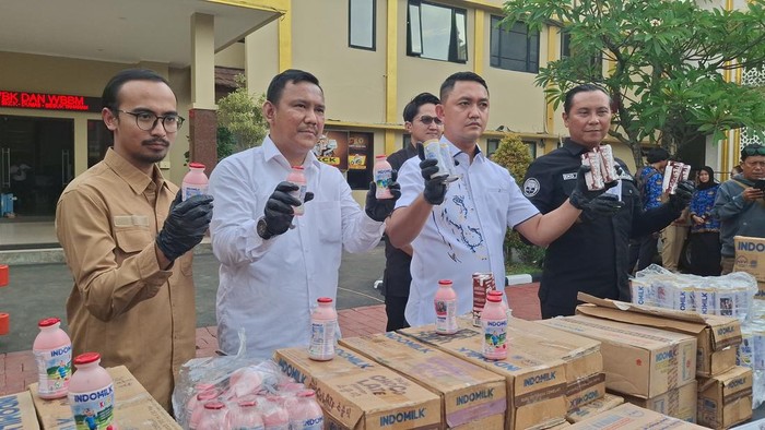 Polisi Ungkap Peredaran Susu Kedaluwarsa di Bogor-Depok, Dua Pelaku Ditangkap