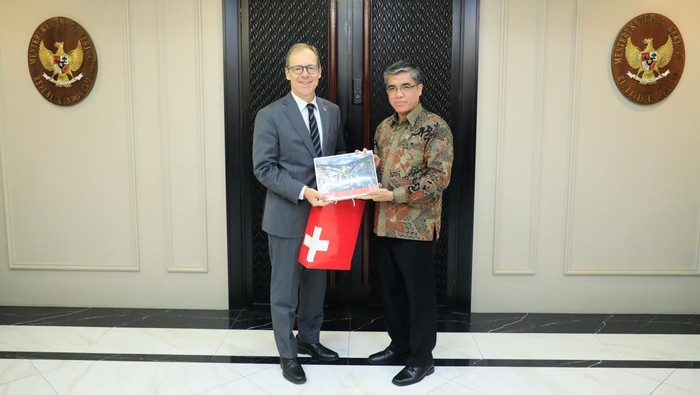 **Terima Dubes Swiss, Menaker Sepakati Roadmap Ketenagakerjaan yang Inklusif dan Berkelanjutan**