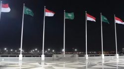 Bendera Merah Putih Berjejer, Prabowo Hadir di Jeddah dengan Semarak