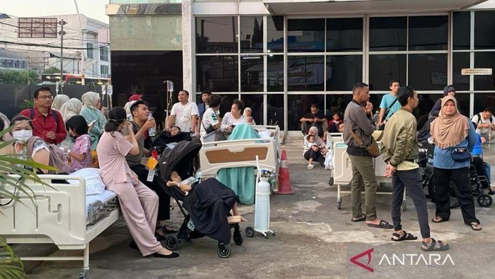 Api Menerkam Ruang Farmasi RS Hermina, Puluhan Pasien Dalam Bahaya