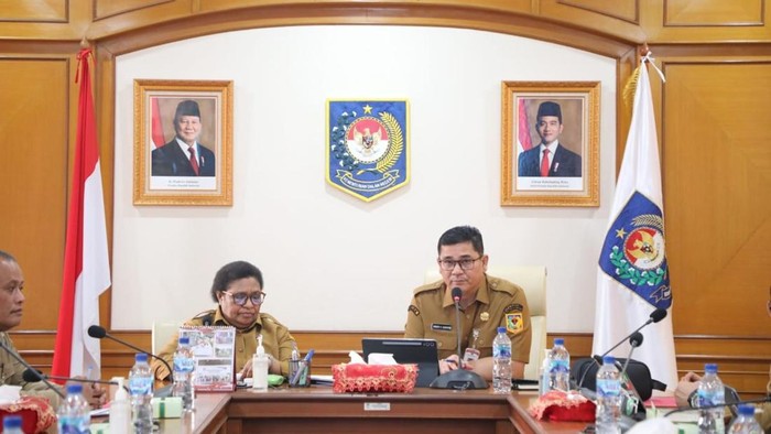 Wamendagri Ribka Haluk Ancam Turun Langsung Ke Papua Atas Penundaan Dana Otsus dan DTI