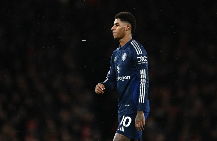 **Marcus Rashford Frustrasi: Tak Dapat Tawaran Klub Baru dan Kembali ke Manchester United**