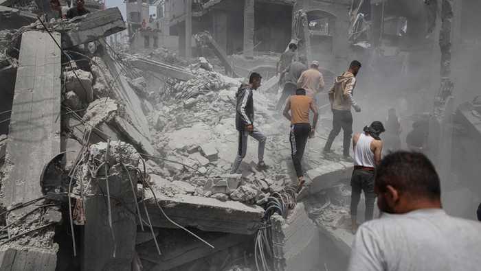 Gempuran Israel Hantam Rumah-Tenda Pengungsi Gaza, 14 Orang Tewas: Tragedi yang Mengguncang Dunia