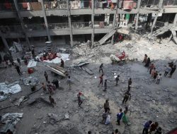 **Israel Terus Gempur Gaza, 67 Warga Palestina Tewas dalam 24 Jam: Krisis Berkepanjangan**