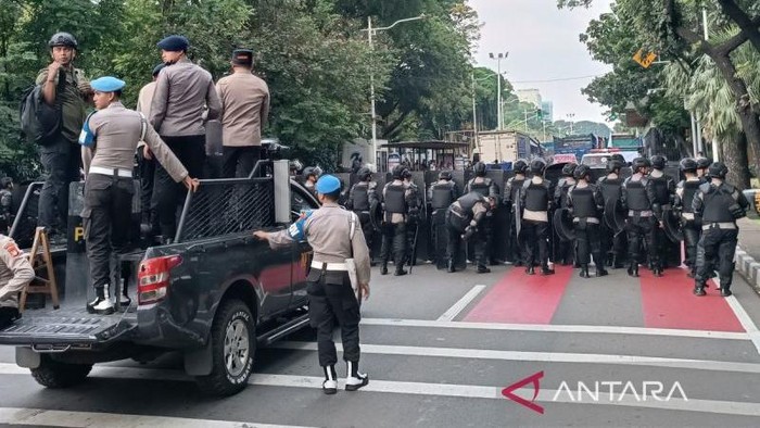 6 Orang yang Sempat Diamankan di Demo Sopir Truk di Jakpus Dipulangkan: Intensitas Konflik yang Mereda atau Meningkat?