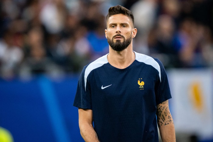 Giroud Tetap Ambisi Bersaing di Eropa, Tolak Pensiun Dini