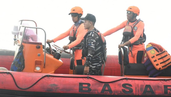 28 Orang Masih Hilang, Pencarian Korban KMP Tunu Pratama Jaya Dilanjutkan di Selat Bali