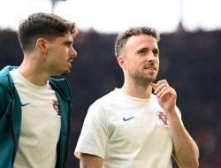 **Neto Berduka, Chelsea Siapkuatkan Lawan Palmeiras**