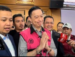 Jaksa Minta iPad dan MacBook Tom Lembong di Rutan Dirampas-Dimusnahkan – Update 1