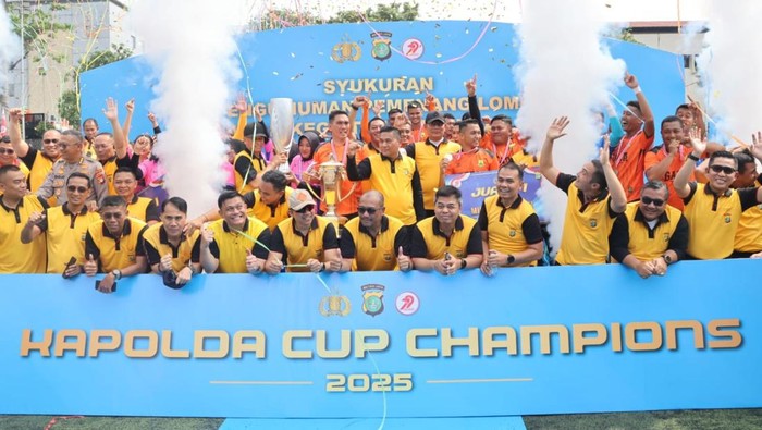 Polwan dan Polki Meriahkan Mini Soccer Hari Bhayangkara ke-79 di Polda Metro - Update 1