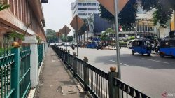 Cegah Lompatan Warga, KAI Revisi Rancangan Pagar Stasiun Cikini