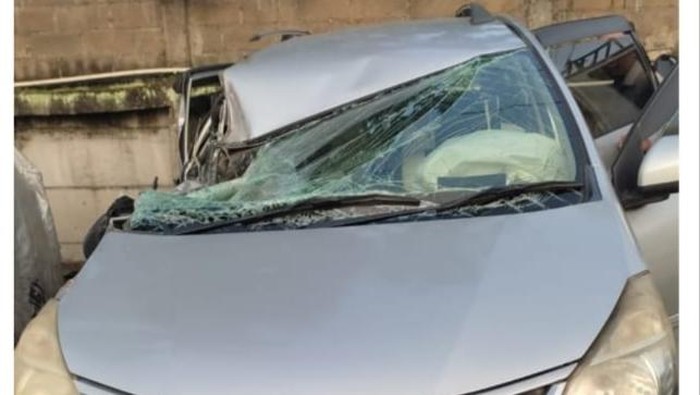 Minibus Ringsek di Tol Jagorawi, Pengemudi Luka-Luka Usai Tabrakan