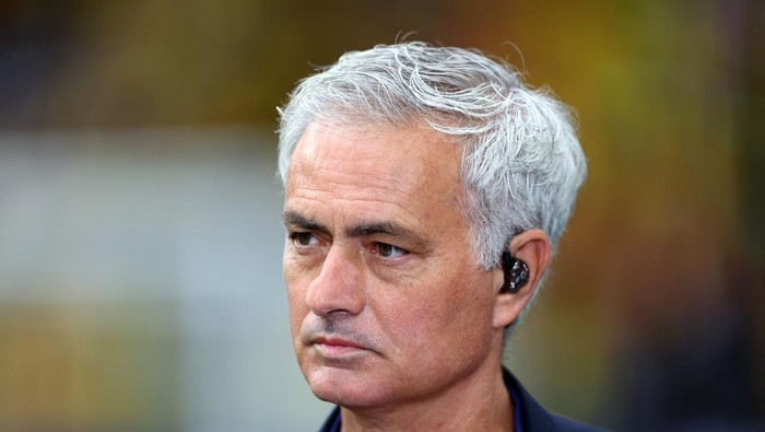**Mourinho: Tragedi Kepergian Jota yang Tak Bisa Diatasi Orang Terdekat**