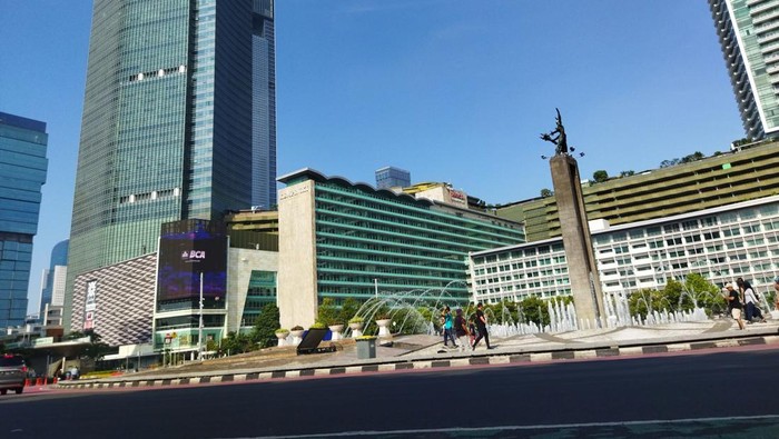**Pemprov DKI Gelar 'Jakarta dalam Warna', Tampilkan 5.000 Pesilat dan 2.000 Penari Tradisional**