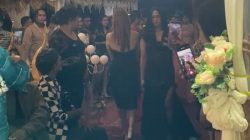 “Wara-Wiri di Pesta Nikah: Heboh, Fashion Show Waria di Maros Sulsel”