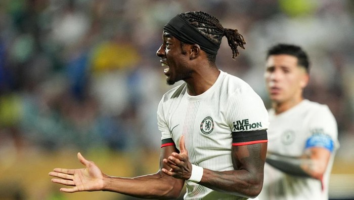 Madueke Resmi Gabung Arsenal, Transfer Mengejutkan!