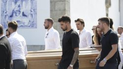Ruben Neves Antar Jota ke Tempat Istirahat Terakhirnya: Kisah Keakraban di Luar Lapangan