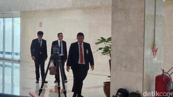 **Komisi I DPR Gelar Uji Kelayakan 12 Calon Dubes Hari Ini: Siapa Mereka?**