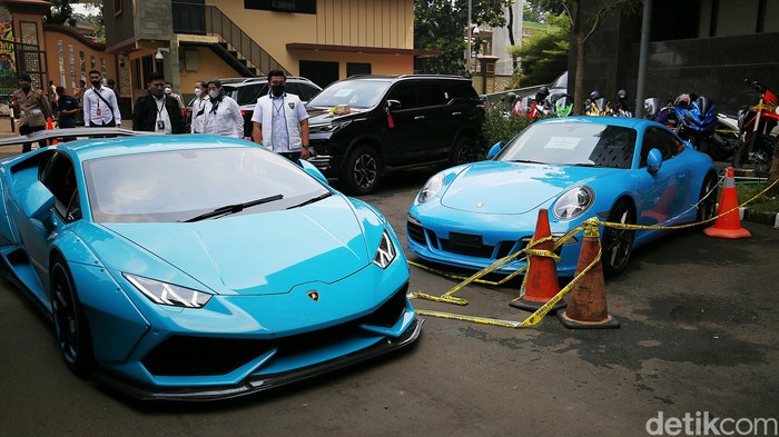 Apakah Mobil Mewah Doni Salmanan Jadi Korban Krisis Ekonomi?