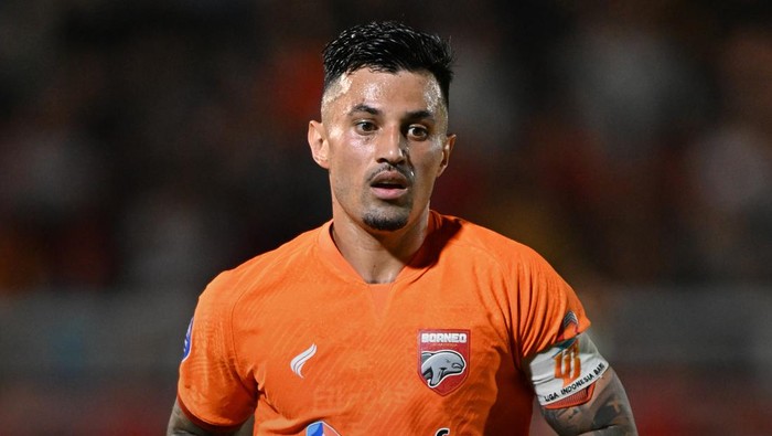 Lilipaly Tinggalkan Borneo, Gabung Dewa United dalam Langkah Besar Liga Indonesia!