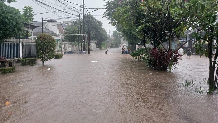 Banjir Bandung: [Lokasi], Dampaknya Mencekam!