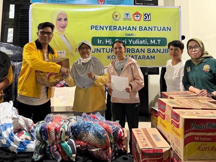 **Wakil Ketua Komisi III DPR Salurkan Bantuan, Warga Mataram Terima Semangat Baru dalam Tengah Banjir**