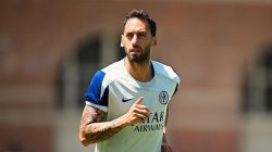 “Inter Ultimatum Calhanoglu: Pergi atau Tetap? Inter Milan Berikan Batas Akhir 31 Juli”