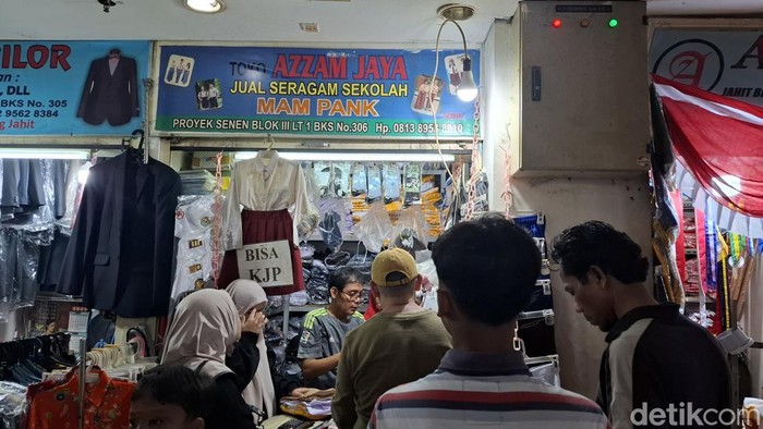 Ratna Syukur Pakai KJP Beli Seragam Anak, Bantu Orang tua di Tahun Ajaran Baru
