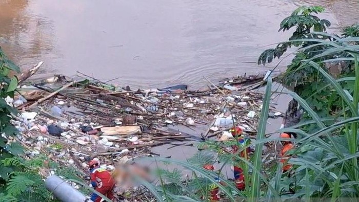 BPBD Bogor Tunggu Hasil Tes DNA Mayat Tanpa Kepala di Kali Ciliwung - Update 1