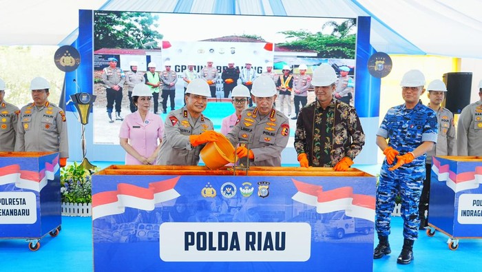 Kapolri Luncurkan 10 Dapur SPPG di Riau, Dorong Program MBG dengan Teguh